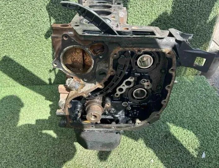 IVECO Daily 4 generation (2006-2011) Engine Block F1CE0481H 27335850