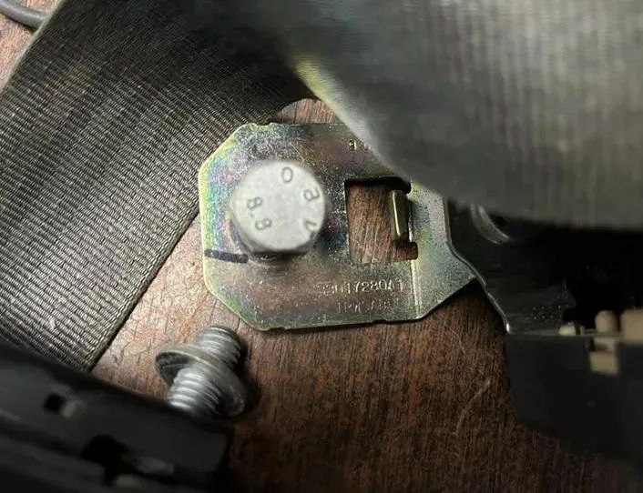 IVECO Daily 3 generation (1999-2006) Priekšējā kreisā drošības josta 33017280A1,048006 27336077