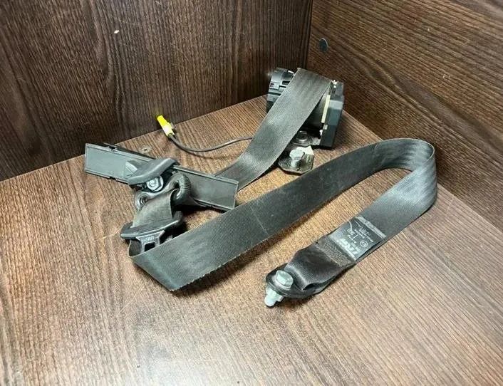 IVECO Daily 3 generation (1999-2006) Priekšējā kreisā drošības josta 33017280A1,048006 27336077