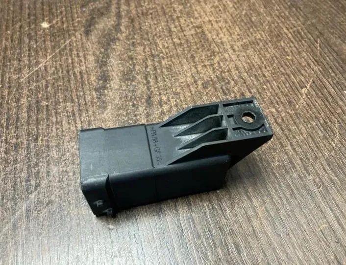 IVECO Daily 4 generation (2006-2011) Spark Glow Plugs 0281003039 27336285