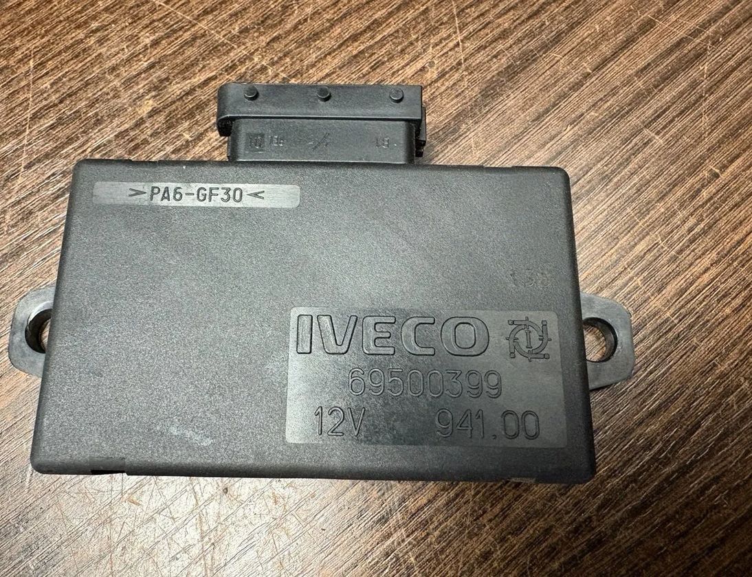 IVECO Daily 3 generation (1999-2006) Central locking control unit 69500399 32102952