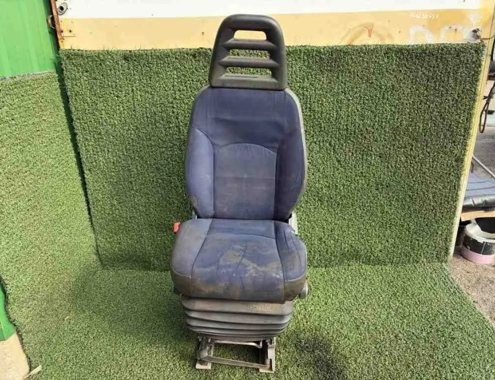 IVECO Daily 4 generation (2006-2011) Сиденье переднее левое 42557459,84100015438,3802253,42557496 32597345