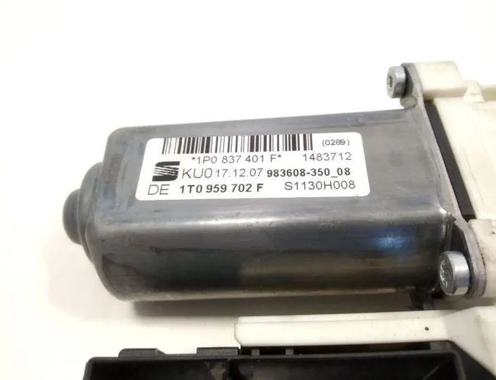 SEAT Leon 2 generation (2005-2012) Маторчик стеклоподъемника передней левой двери 1P0837401F,983608350,1T0959702F 24706970