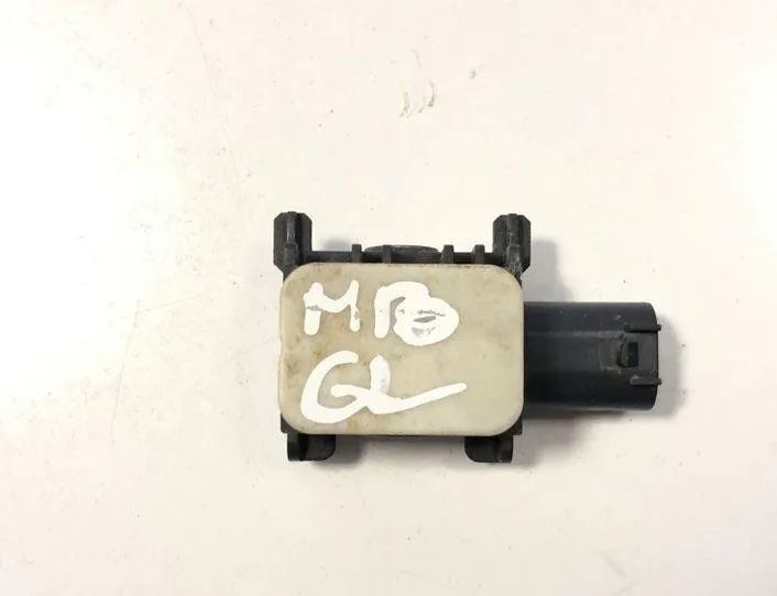 MERCEDES-BENZ GL-Class X164 (2006-2012) Боковой датчик удара правый 0038202826,051108,405019 24708468