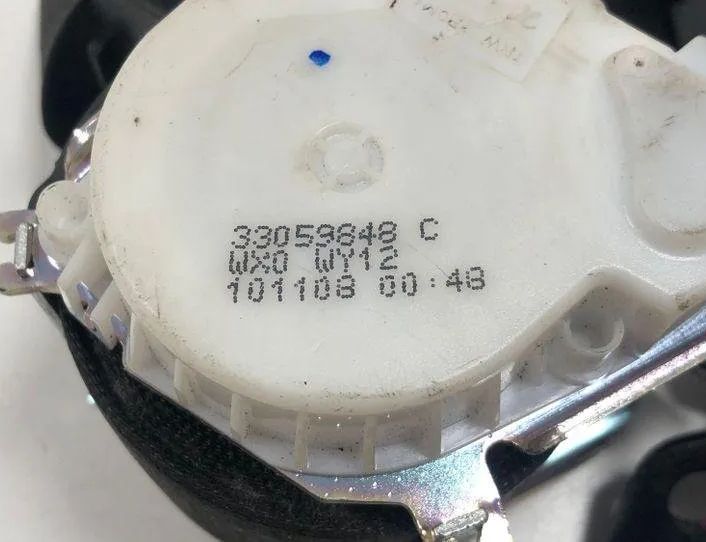 BMW 3 Series E90/E91/E92/E93 (2004-2013) Front Left Seatbelt 33059848C 24708960