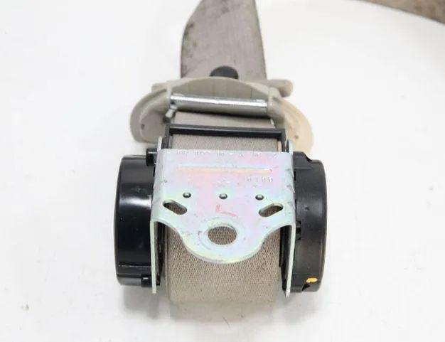 CITROËN C-Crosser 1 generation (2007-2013) Aizmugurējā kreisā drošības josta 6092103,609213900 24714143