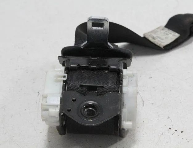BMW 5 Series E60/E61 (2003-2010) Rear Left Seatbelt 33048192,33044914A 24716572