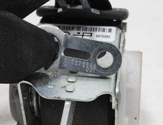 BMW 3 Series E90/E91/E92/E93 (2004-2013) Aizmugurējā labā drošības josta 6975365,305279799001 24717064