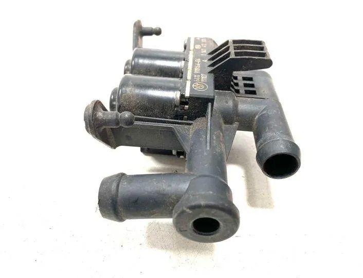 BMW 5 Series F10/F11 (2009-2017) Apkures radiatora vārsts 9119164,911916404,1147412200 24717908