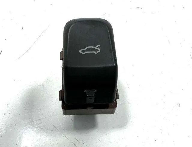 AUDI A5 8T (2007-2016) Кнопка открывания задней крышки 8K0959831,0408049 24732378