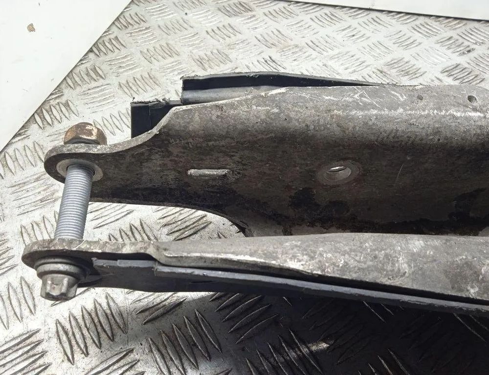 MERCEDES-BENZ S-Class W221 (2005-2013) Aizmugurējā labā svira/ričags A2213520488 31123364