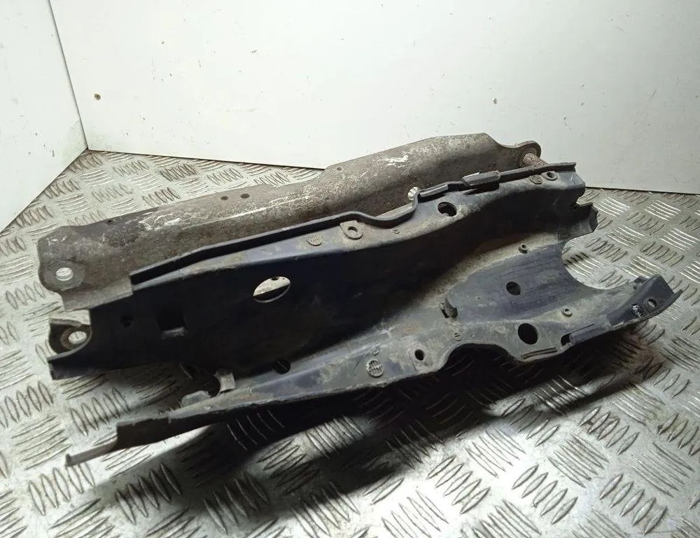 MERCEDES-BENZ S-Class W221 (2005-2013) Aizmugurējā kreisā svira/ričags A2213520488 31125152