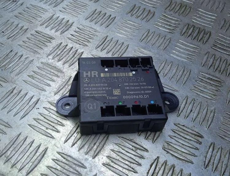 MERCEDES-BENZ C-Class W204/S204/C204 (2004-2015) Блок управления дверей задние правые A2048702526 31129857