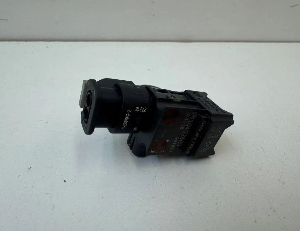 PEUGEOT 2008 2 generation (2019-2023) Rear Right Impact Sensor 9810452480 31138479