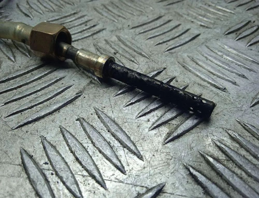 MERCEDES-BENZ C-Class W205/S205/C205 (2014-2023) Exhaust gas temperature sensor A0009050805 31138592