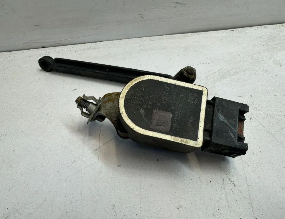BMW 3 Series F30/F31 (2011-2020) Front Left Level Sensor 6870000 31142827