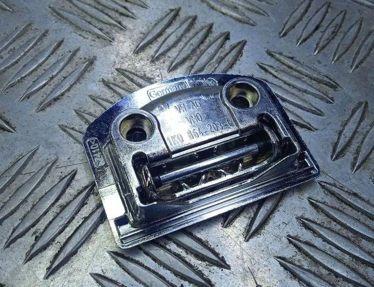 PORSCHE Cayenne 958 (2010-2018) Citas salona daļas 1K0864203C 31143416