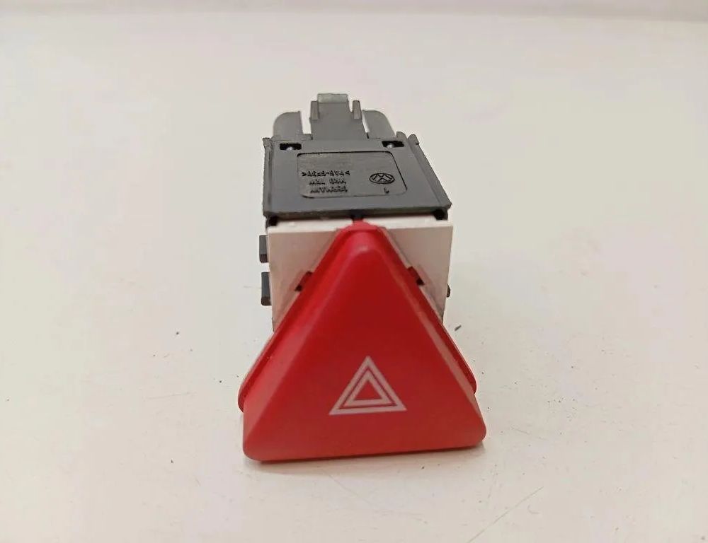 VOLKSWAGEN Jetta 3 generation (1992-1998) кнопка опасности 1K0953509A 31145278