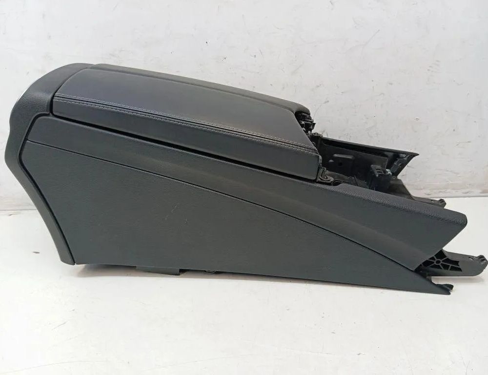 MERCEDES-BENZ C-Class W205/S205/C205 (2014-2023) Подлокотник 1259954,A2056801805 31149827