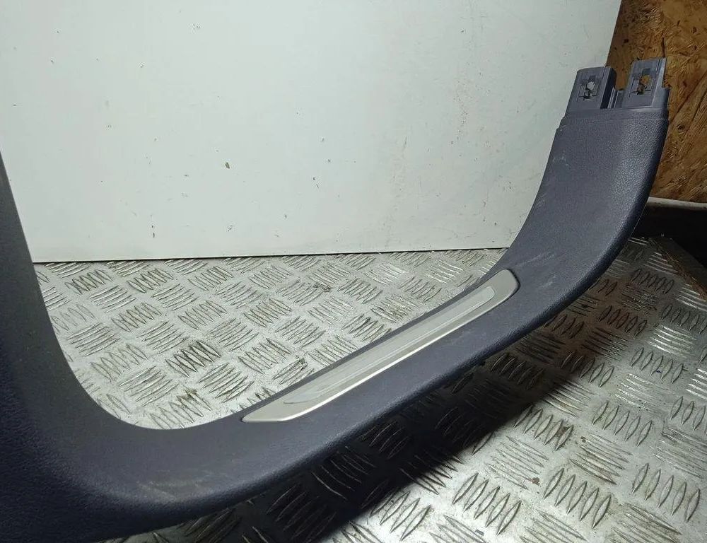 VOLKSWAGEN Touareg 2 generation (2010-2018) Rear Right Sill Trim 7P6853370 31151435