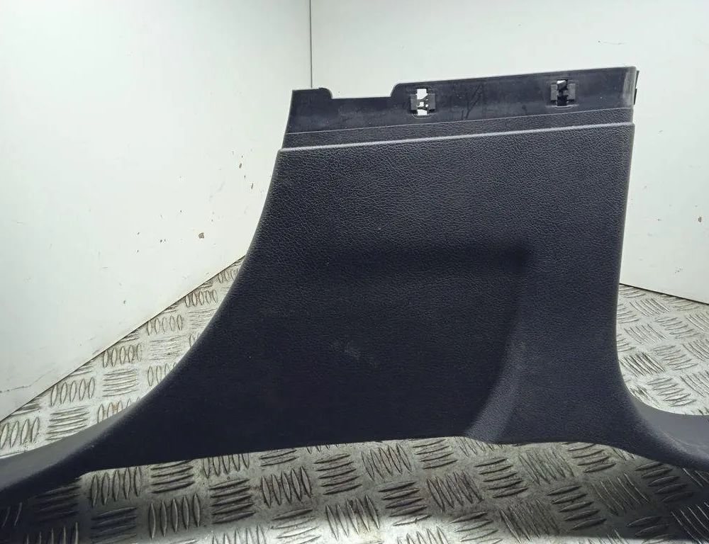 VOLKSWAGEN Touareg 2 generation (2010-2018) Rear Right Sill Trim 7P6853370 31151435