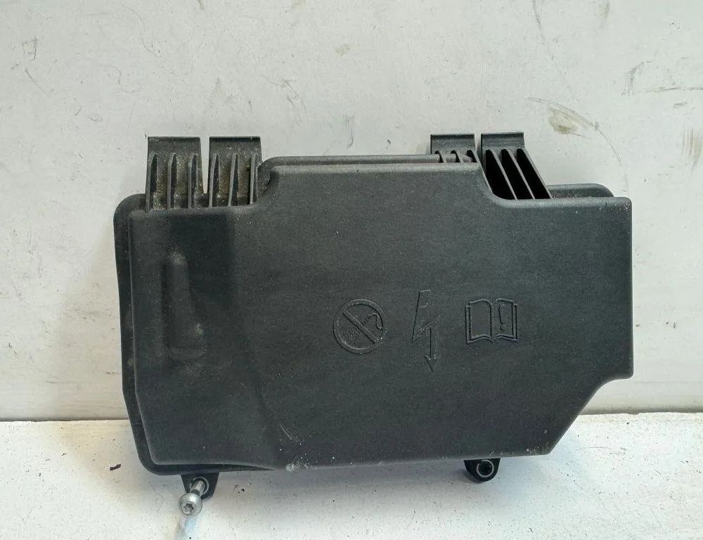 MERCEDES-BENZ C-Class W205/S205/C205 (2014-2023) Fuse Box Cover A2055402428 31161828