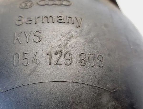 VOLKSWAGEN Golf 6 generation (2008-2015)  Вакуумный бак 054129808 31063628