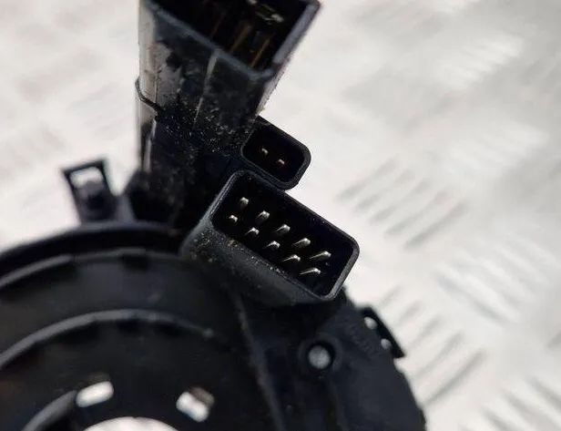 AUDI A6 C6/4F (2004-2011) Шлейф руля 4E0953541A 31063737