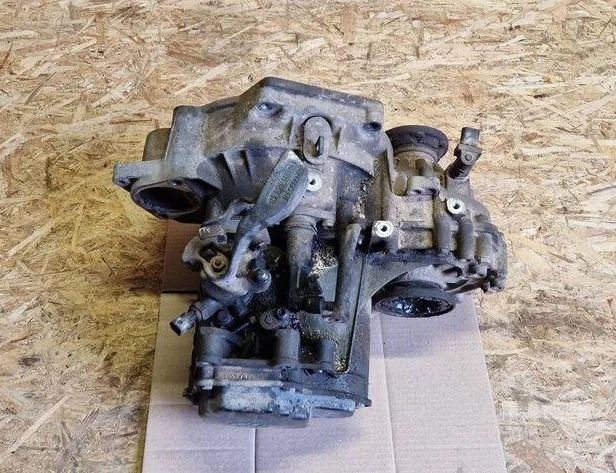 VOLKSWAGEN Golf 5 generation (2003-2009) Gearbox EBJ 31064757