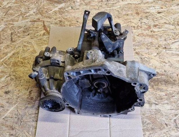 VOLKSWAGEN Golf 5 generation (2003-2009) Gearbox EBJ 31064757