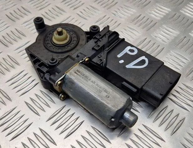VOLKSWAGEN Passat B7 (2010-2015) Front Left Door Window Regulator Motor 3B4837752EG 31066264