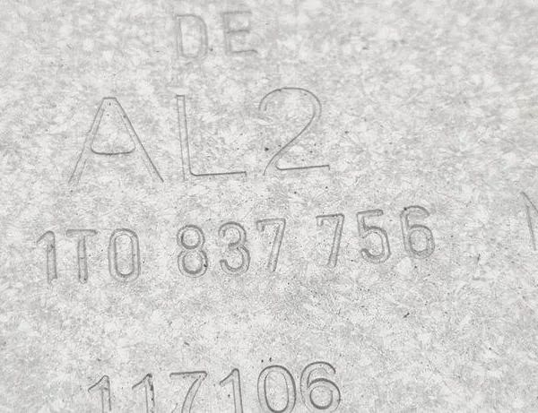 VOLKSWAGEN Caddy 3 generation (2004-2015) Priekšējo labo durvju logu pacēlājs 5K0959792 31066350