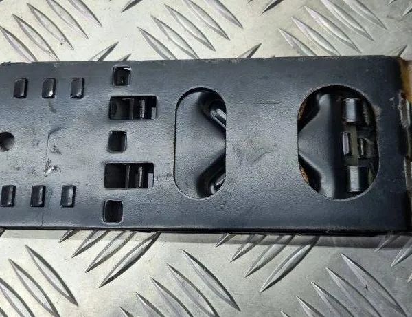 MERCEDES-BENZ C-Class W203/S203/CL203 (2000-2008) Other Interior Parts A2035830075 31069773