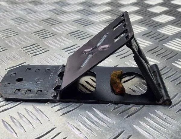 MERCEDES-BENZ C-Class W203/S203/CL203 (2000-2008) Other Interior Parts A2035830075 31069773