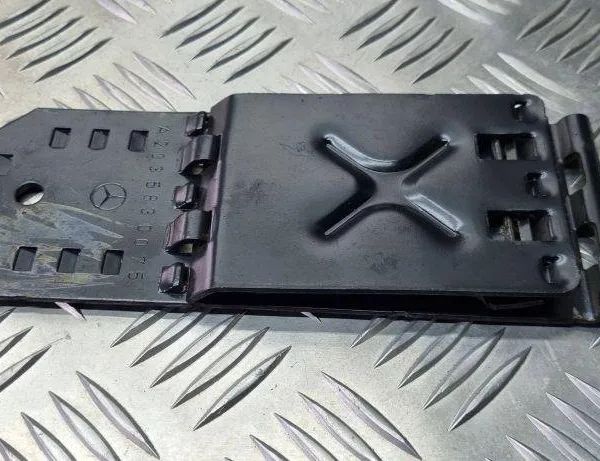 MERCEDES-BENZ C-Class W203/S203/CL203 (2000-2008) Other Interior Parts A2035830075 31069773