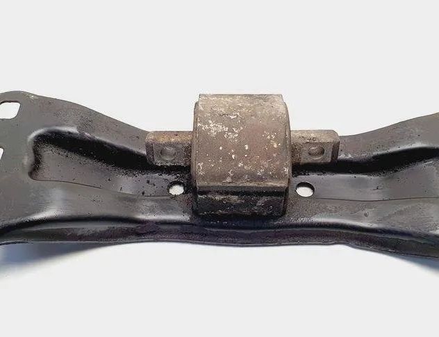 MERCEDES-BENZ C-Class W203/S203/CL203 (2000-2008) Gearbox Mount Bracket A2032420601 31073551