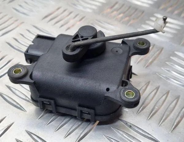 AUDI A6 C6/4F (2004-2011) Salona sildītāja vadības vārsti 4B1820511M 31078698