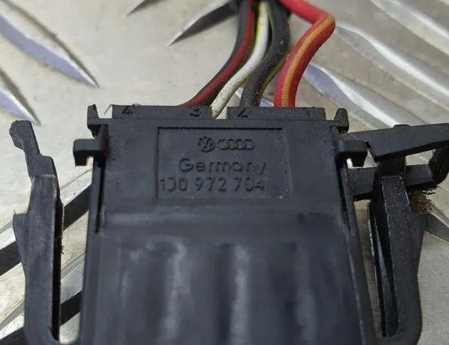 VOLKSWAGEN Sharan 1 generation (1995-2010) Kabeļi / vadi 1J0972704 31082383