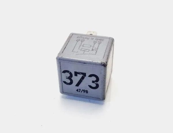 VOLKSWAGEN Passat B5 (1996-2005) Relejs 8D0951253A 31087525