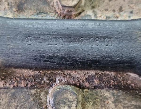 MERCEDES-BENZ C-Class W203/S203/CL203 (2000-2008) Gearbox Mount Bracket A2032420601 31088985