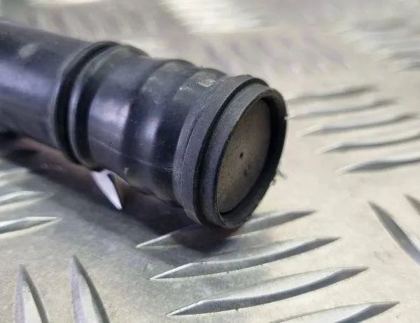 VOLKSWAGEN Caddy 3 generation (2004-2015) Elpošanas šļūtene 3C0129637B 31090060