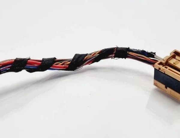 VOLKSWAGEN Touran 1 generation (2003-2015) Kabeļi / vadi 1K0972930 31091749