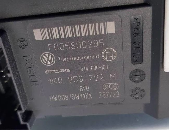 VOLKSWAGEN Golf 5 generation (2003-2009) Front Right Door Window Regulator 1K0959792M 31092552