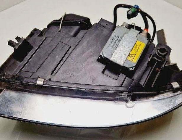 AUDI A6 C6/4F (2004-2011) Priekšējais labais lukturis 4B0941004,5DV00776071 31096036