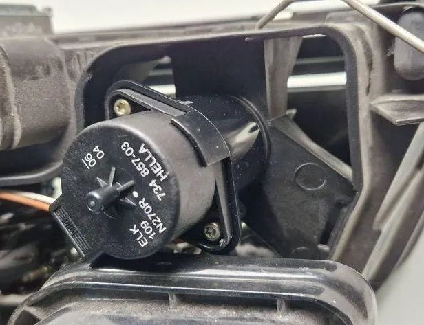 AUDI A6 C6/4F (2004-2011) Priekšējais labais lukturis 4B0941004,5DV00776071 31096036