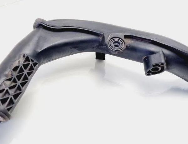 VOLKSWAGEN Passat B7 (2010-2015) Starpdzesētāja / interkūlera truba 5N0145770A 31105210