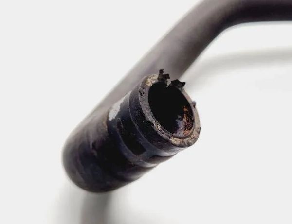 MERCEDES-BENZ E-Class W211/S211 (2002-2009) Coolant Hose Pipe A2118302515 31105756