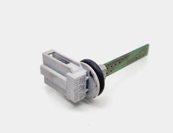 AUDI A4 B5/8D (1994-2001) Izplūdes gāzu temperatūras sensors 4B0820539 31106157