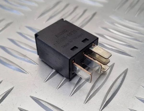 FORD Focus 2 generation (2004-2011) Relays F57B14B192AA 31107675