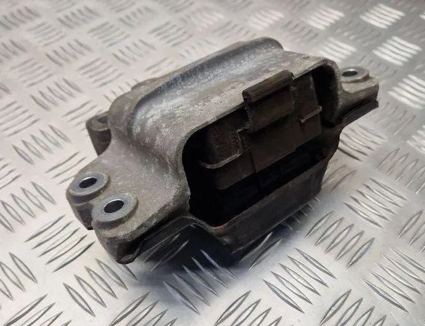AUDI A3 8P (2003-2013) Gearbox Mount 1K0199555 31117176